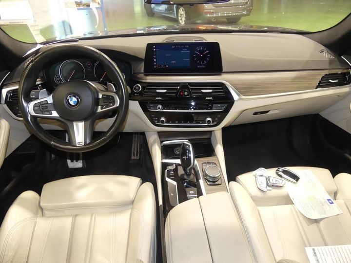 Photo 8 VIN: WBAJC31020G924617 - BMW 5 - 2017 