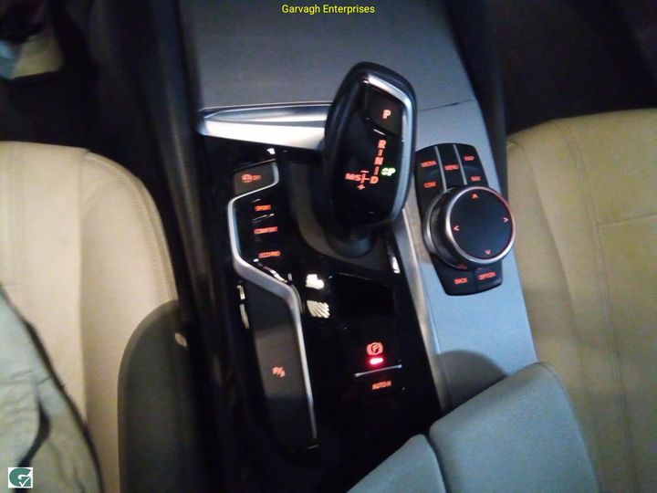 Photo 22 VIN: WBAJC31020WA80054 - BMW 520DA 