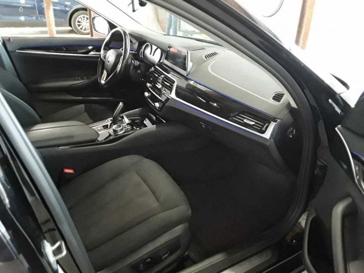 Photo 9 VIN: WBAJC31040B053748 - BMW 520D 