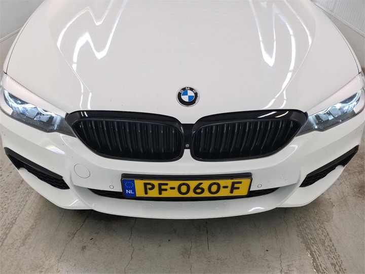 Photo 11 VIN: WBAJC31050G872514 - BMW 520 