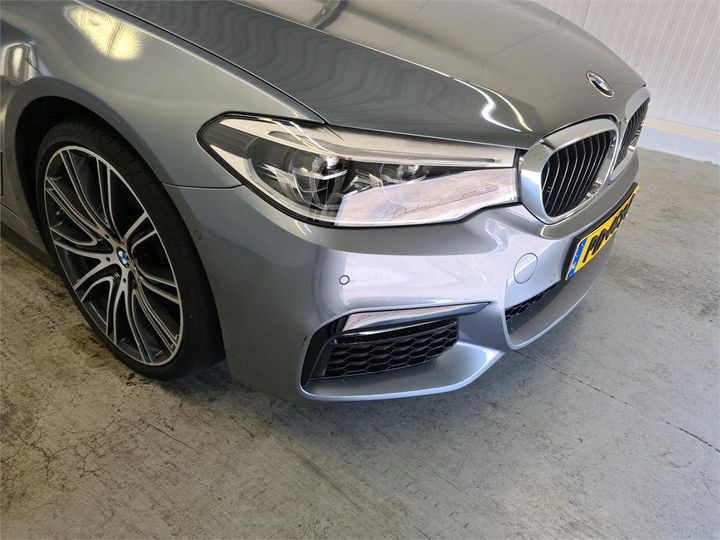 Photo 22 VIN: WBAJC31050WA76242 - BMW 520 