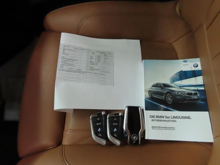 Photo 11 VIN: WBAJC31070G871428 - BMW 5 