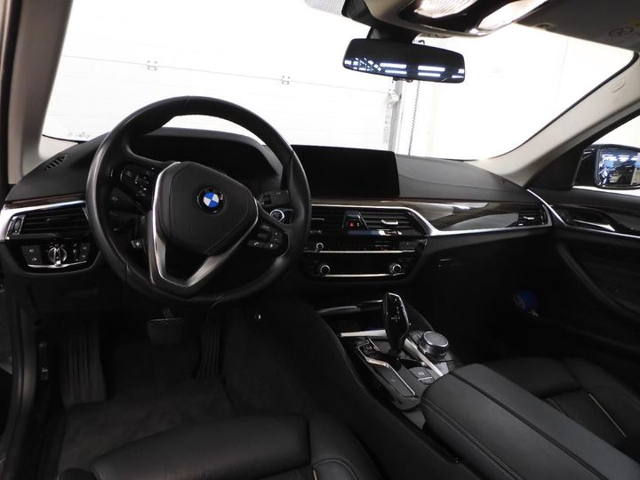 Photo 9 VIN: WBAJC31090B052689 - BMW 5 SERIE SEDAN 