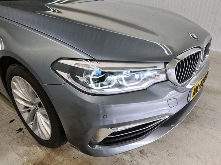 Photo 23 VIN: WBAJC31090G465148 - BMW 520 