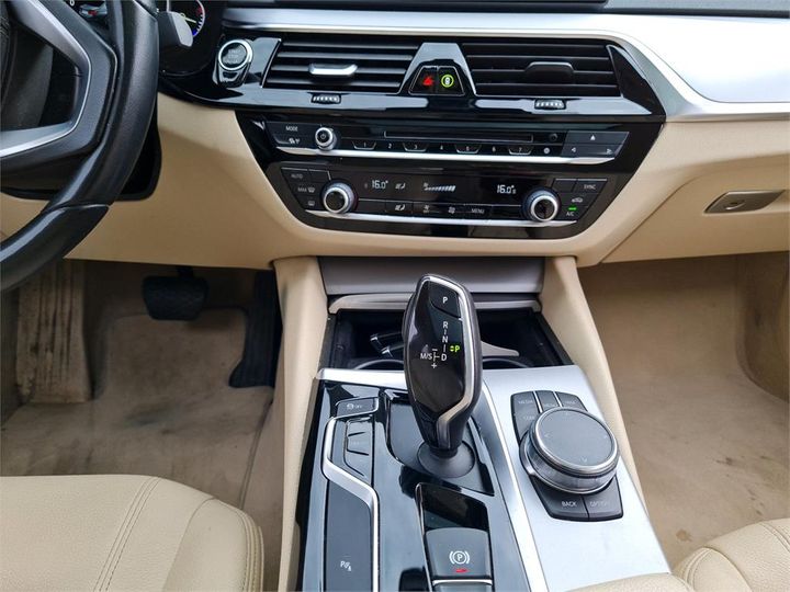 Photo 8 VIN: WBAJC31090G870796 - BMW 5 BERLINE 