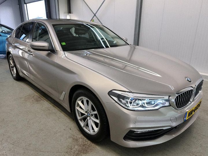 Photo 2 VIN: WBAJC31090G922573 - BMW 520 