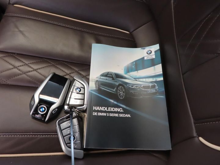 Photo 6 VIN: WBAJC71050BN88854 - BMW 5 SERIE SEDAN 