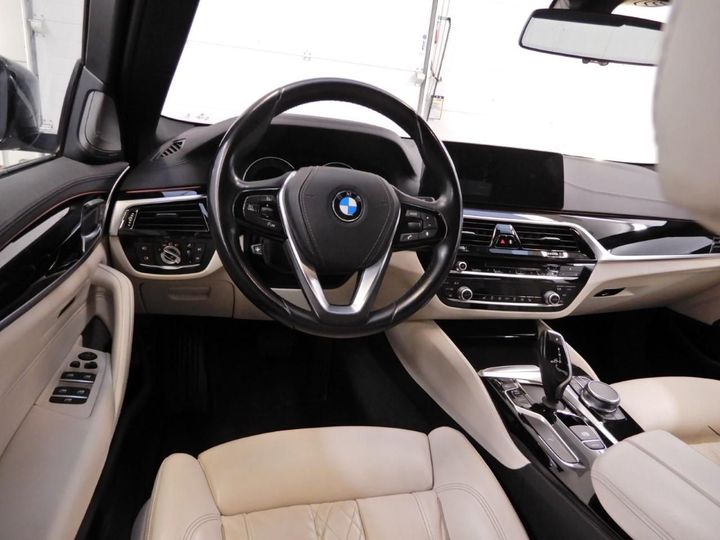 Photo 9 VIN: WBAJC91000G941354 - BMW 5 SERIE SEDAN 