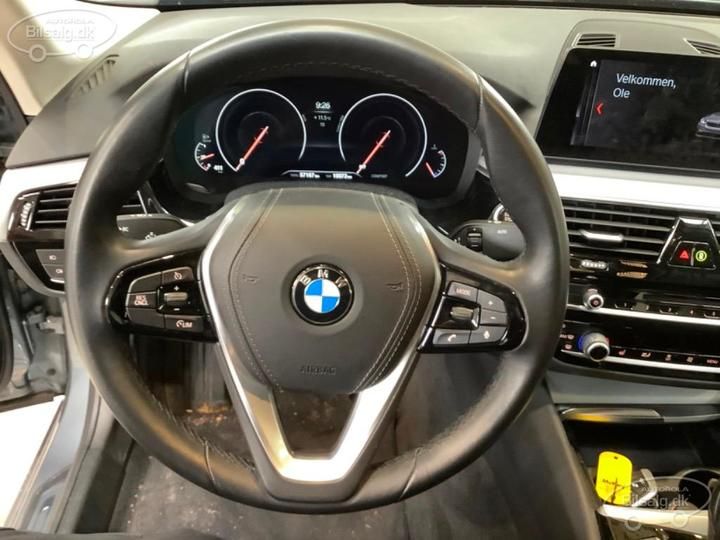 Photo 5 VIN: WBAJC9104KB280816 - BMW 5 SERIES SALOON 