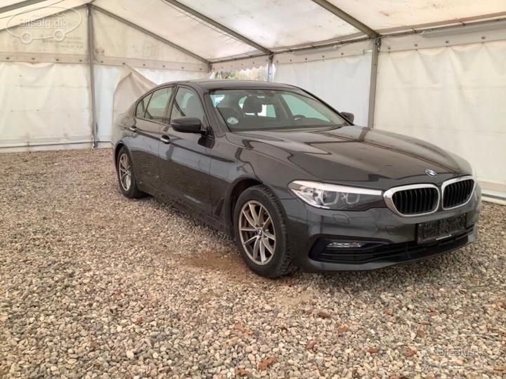 Photo 3 VIN: WBAJC910XJB279801 - BMW 5 SERIES SALOON 