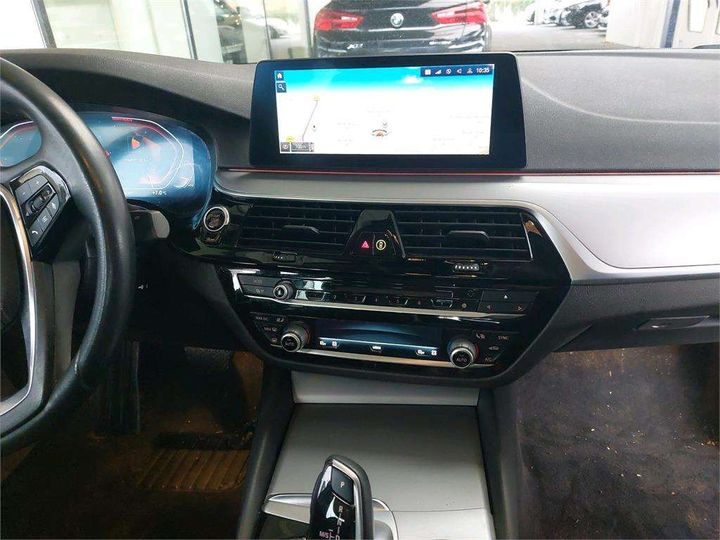 Photo 10 VIN: WBAJD11000CD58310 - BMW SERIE 5 