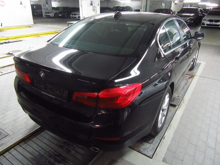 Photo 2 VIN: WBAJD11010CD74581 - BMW 530D 