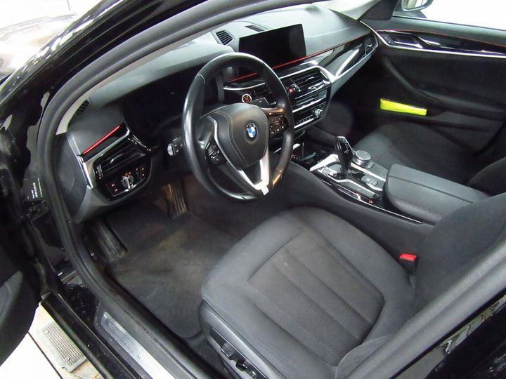 Photo 6 VIN: WBAJD11010CD74581 - BMW 530D 