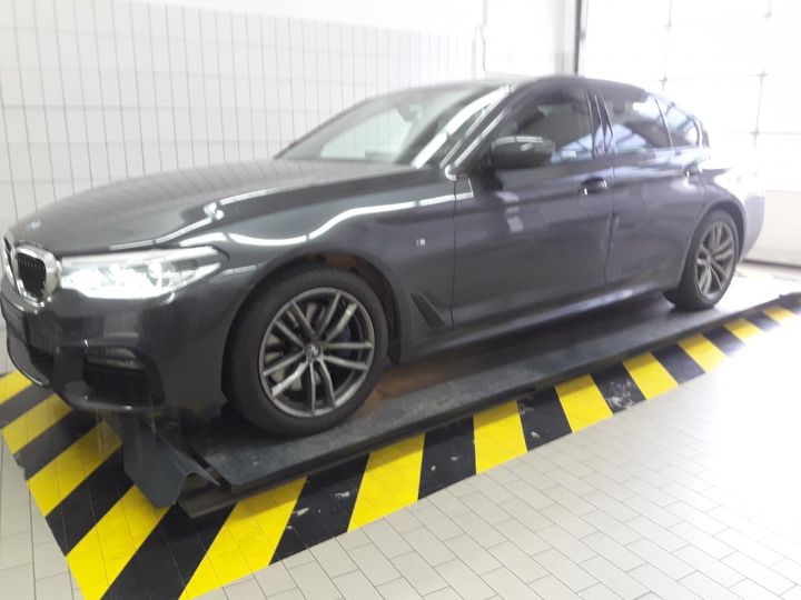 Photo 1 VIN: WBAJD11040CE07024 - BMW 530D 