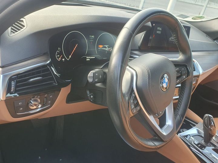 Photo 21 VIN: WBAJD51010BL19770 - BMW 5-SERIE 