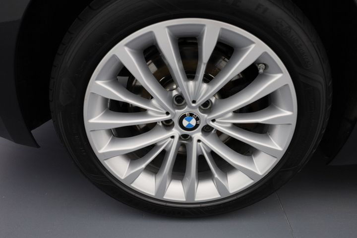 Photo 12 VIN: WBAJD510X0BL19251 - BMW 5 