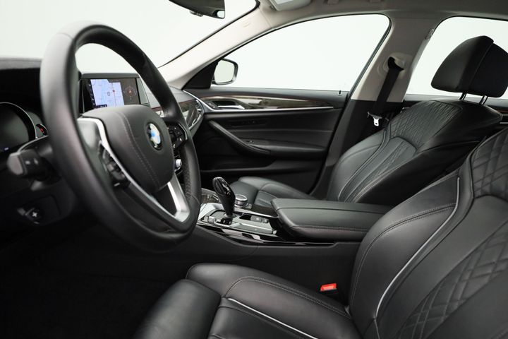 Photo 9 VIN: WBAJD510X0BL19251 - BMW 5 