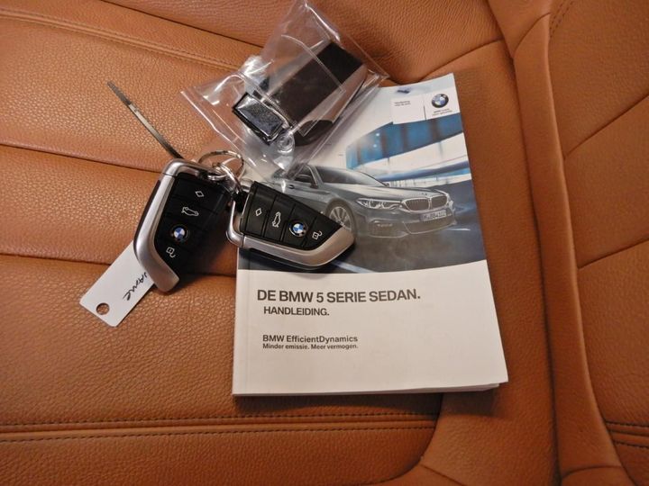 Photo 19 VIN: WBAJE31010G592406 - BMW 5 SERIE SEDAN 