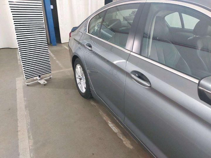 Photo 21 VIN: WBAJE31030B169873 - BMW 5 REEKS BERLINE 