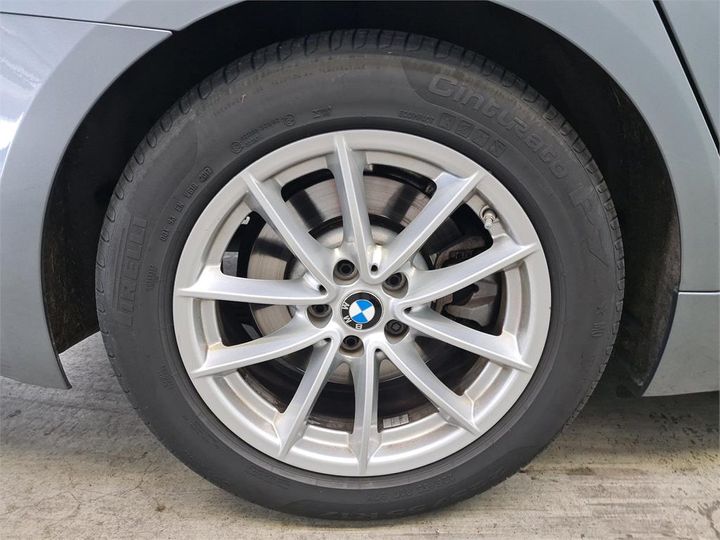 Photo 15 VIN: WBAJE31030G592343 - BMW 520 