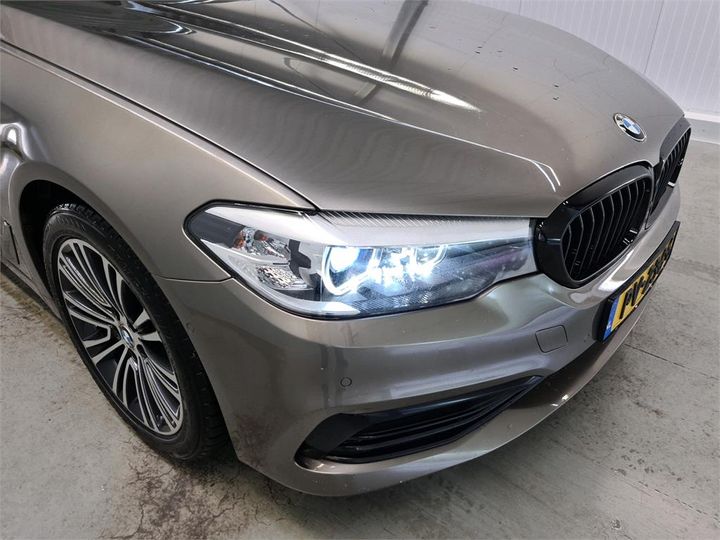 Photo 31 VIN: WBAJE31040B169512 - BMW 520 