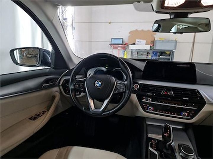 Photo 8 VIN: WBAJE31080G592399 - BMW 5 DIESEL - 2017 