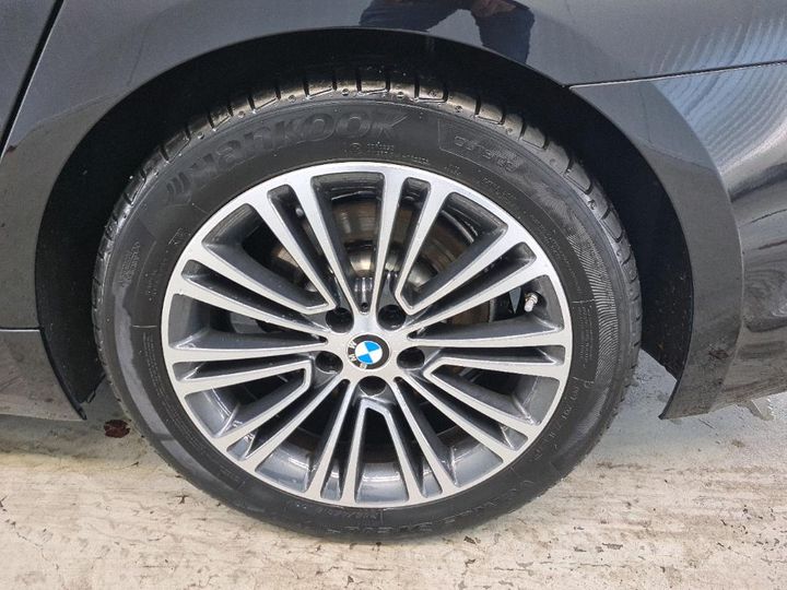 Photo 12 VIN: WBAJE31090G592461 - BMW 520 