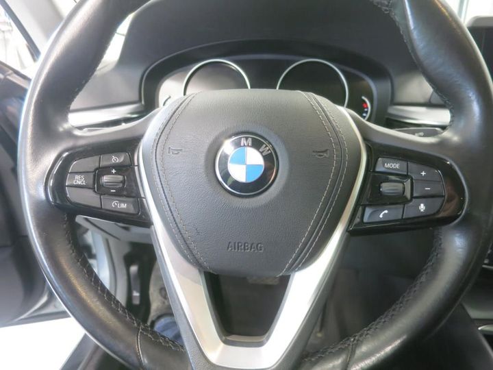 Photo 9 VIN: WBAJE3109JB315890 - BMW SERIES 5 