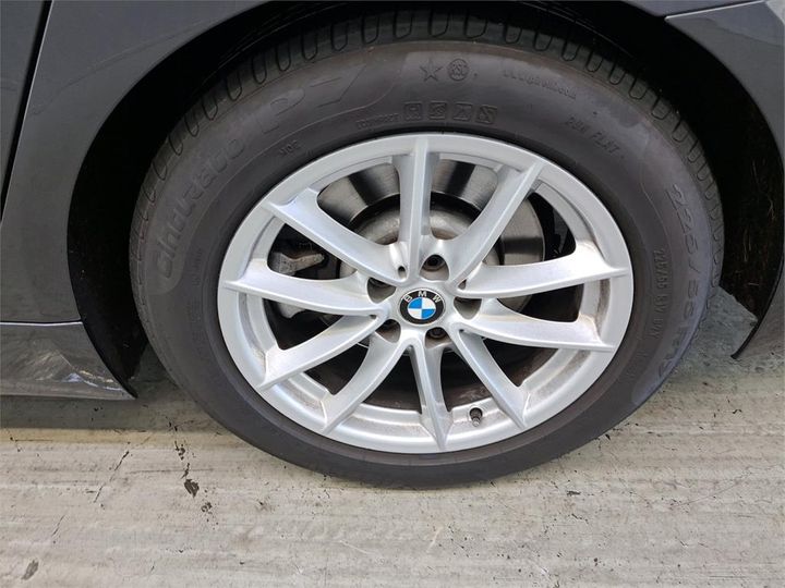 Photo 14 VIN: WBAJE310X0G592503 - BMW 520 