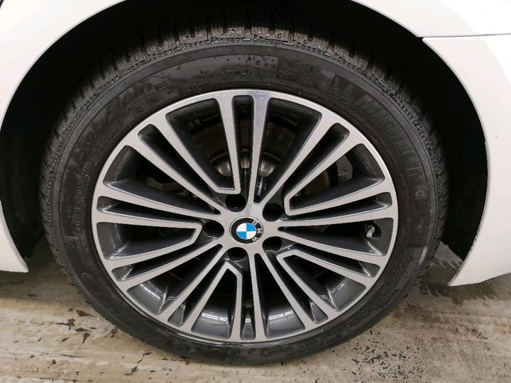 Photo 14 VIN: WBAJE310X0G624690 - BMW 520 