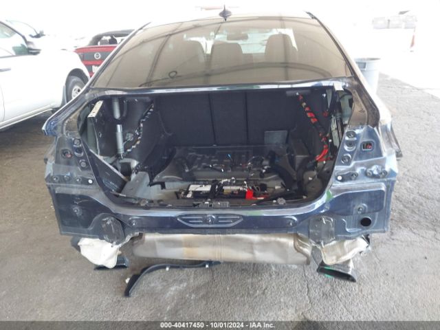 Photo 5 VIN: WBAJE5C31HG915691 - BMW 540I 