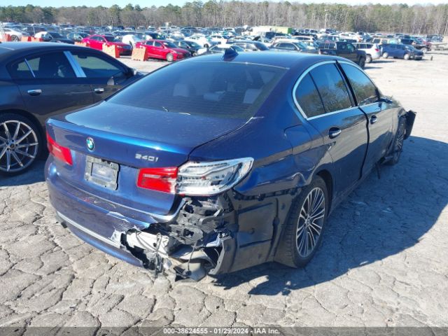 Photo 3 VIN: WBAJE5C31HG916663 - BMW 540I 