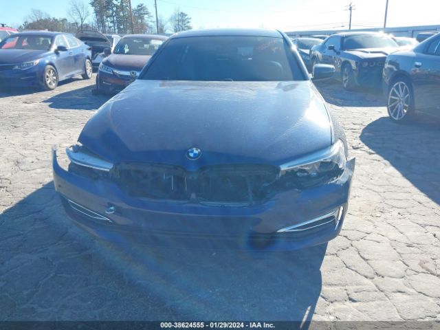 Photo 5 VIN: WBAJE5C31HG916663 - BMW 540I 