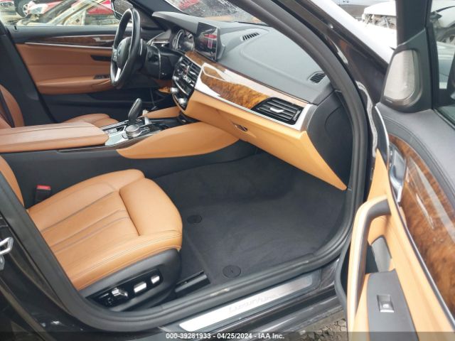 Photo 4 VIN: WBAJE5C32HG914002 - BMW 540I 