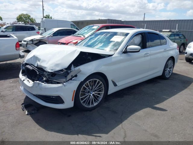 Photo 1 VIN: WBAJE5C32HG917384 - BMW 540I 