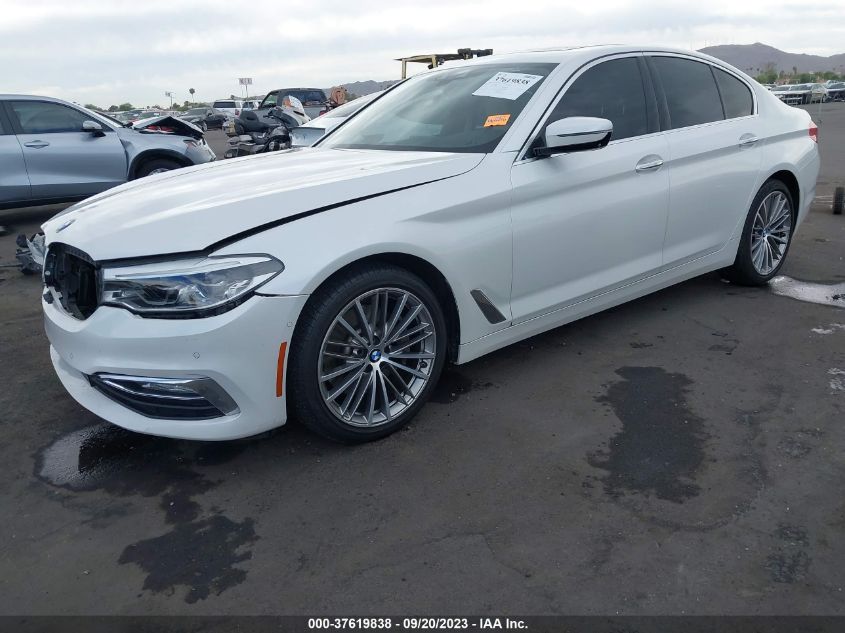 Photo 1 VIN: WBAJE5C34HG915720 - BMW 540I 