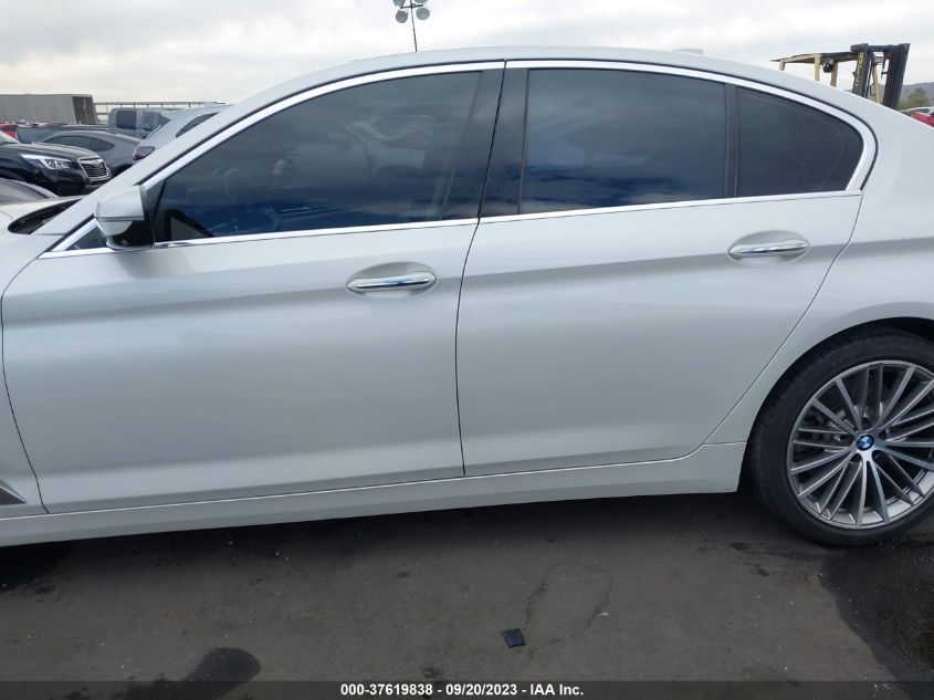 Photo 13 VIN: WBAJE5C34HG915720 - BMW 540I 