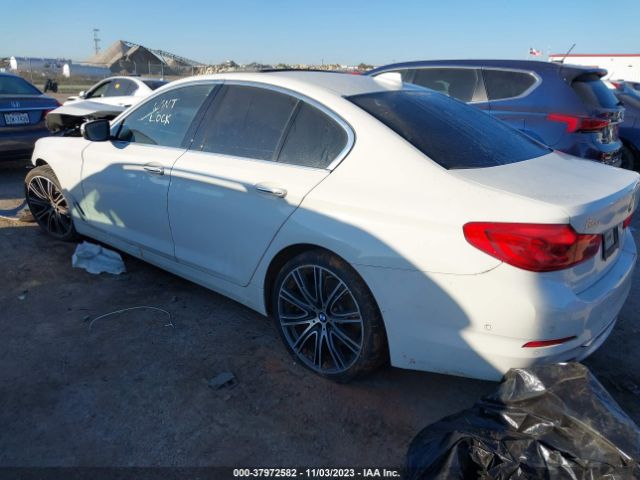 Photo 2 VIN: WBAJE5C35HG914124 - BMW 540I 