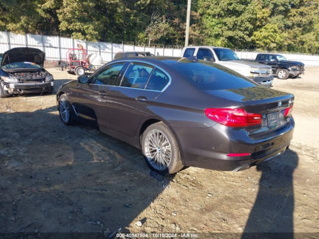 Photo 2 VIN: WBAJE5C35HG916441 - BMW 540I 