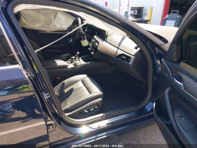 Photo 4 VIN: WBAJE5C35HG917010 - BMW 540I 