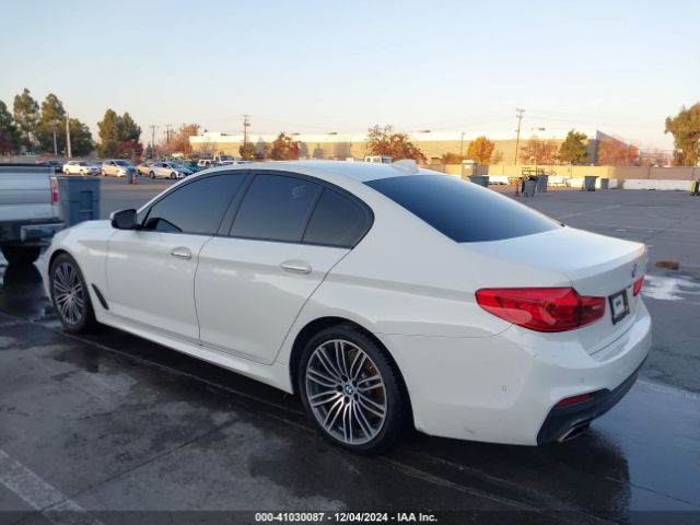 Photo 2 VIN: WBAJE5C36HG477802 - BMW 540I 