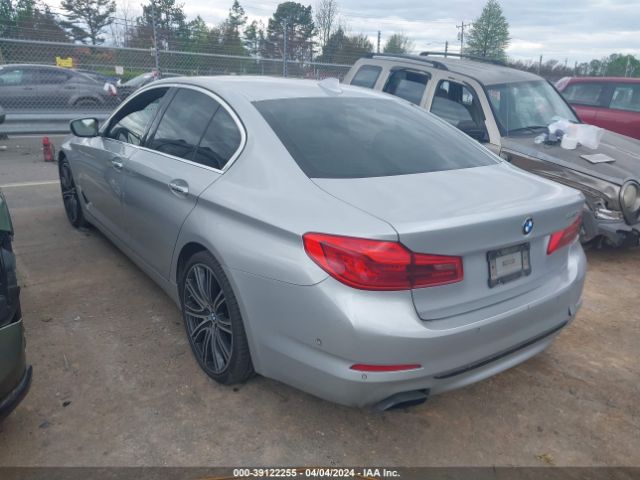 Photo 2 VIN: WBAJE5C37HG914996 - BMW 540I 