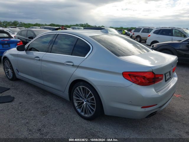 Photo 2 VIN: WBAJE5C37HG915260 - BMW 540I 