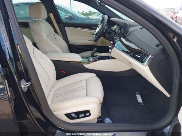 Photo 4 VIN: WBAJE5C50JG918346 - BMW 540I 