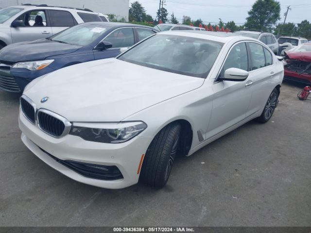 Photo 1 VIN: WBAJE5C50JWA94020 - BMW 540I 