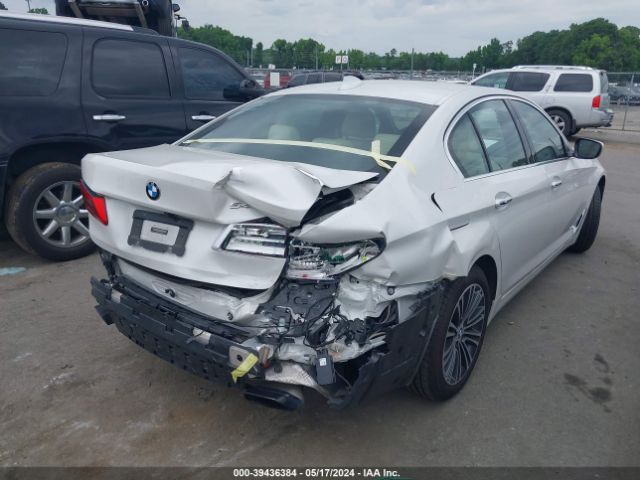 Photo 3 VIN: WBAJE5C50JWA94020 - BMW 540I 