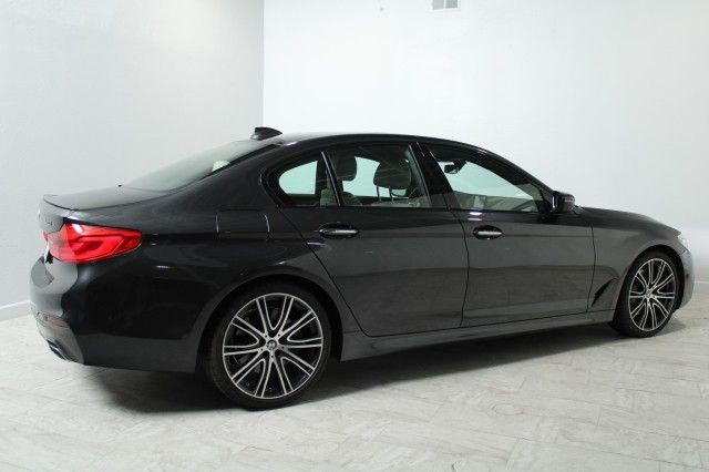 Photo 2 VIN: WBAJE5C50JWA96396 - BMW 5 SERIES 