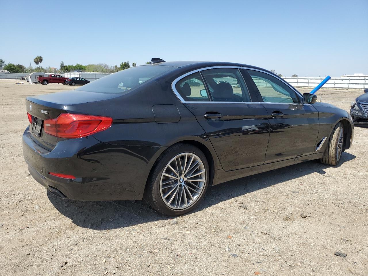 Photo 2 VIN: WBAJE5C50KWE66716 - BMW 5ER 