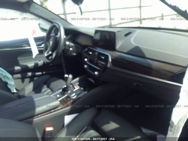 Photo 4 VIN: WBAJE5C51KG919426 - BMW 5 