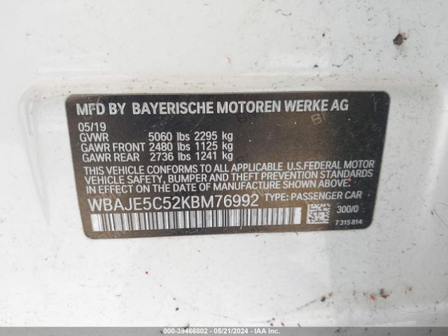 Photo 8 VIN: WBAJE5C52KBM76992 - BMW 540I 